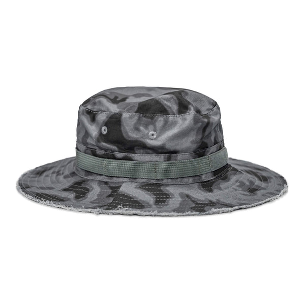 #color_carbon-camo