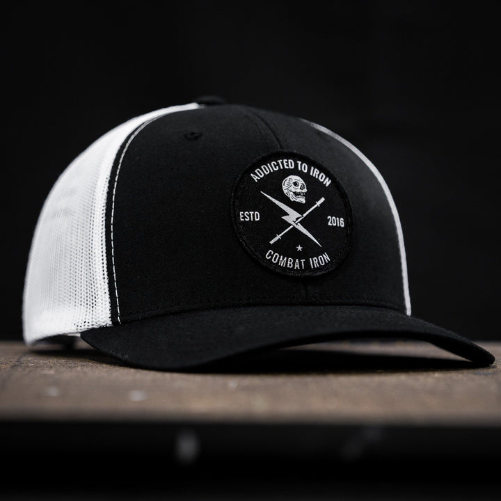 Addicted to iron mesh mid-profile snapback hat #color_black-white