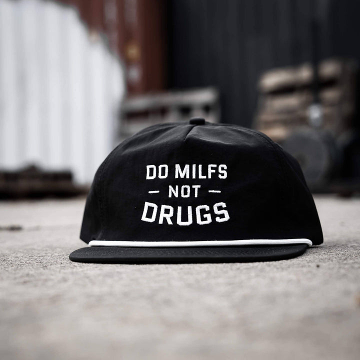 CRUSHABLE ROPE SNAPBACK | DO MILFS NOT DRUGS HAT