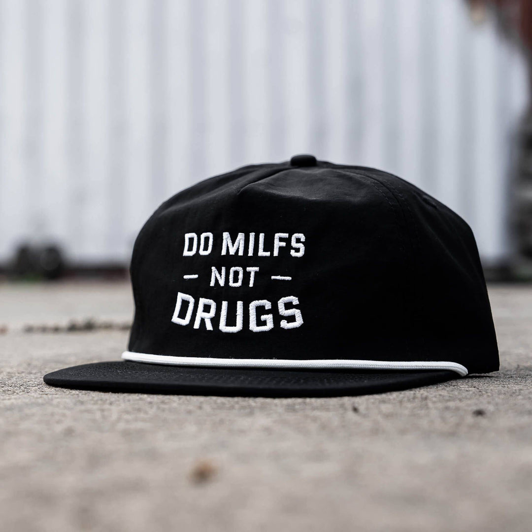 CRUSHABLE ROPE SNAPBACK | DO MILFS NOT DRUGS HAT