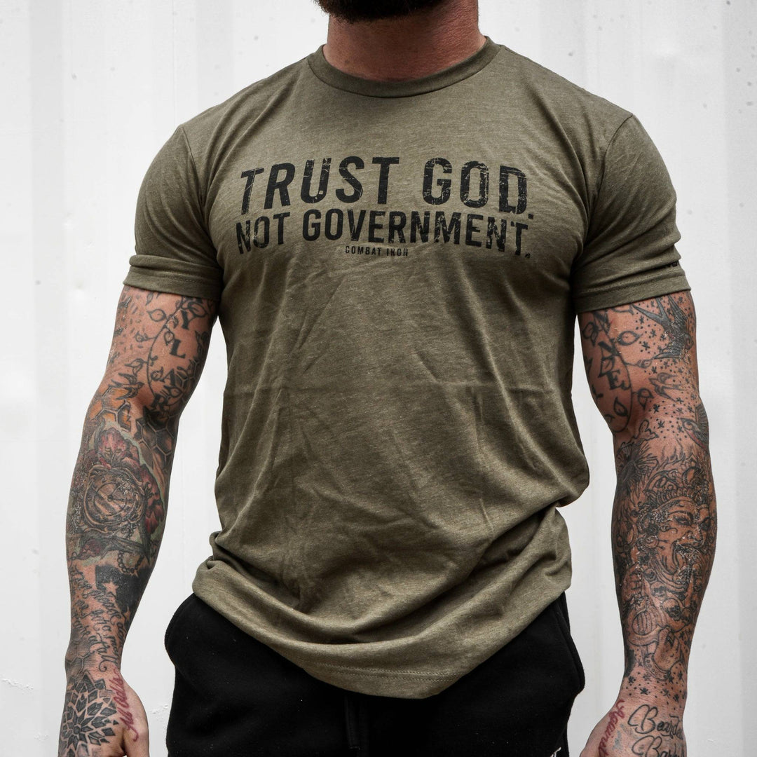 Trust God. Not Government. Men's T-Shirt