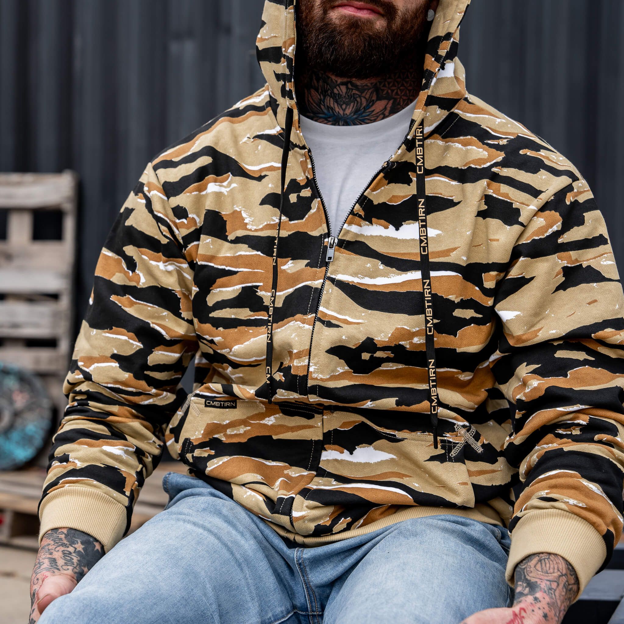 Tiger camo online sweatshirt