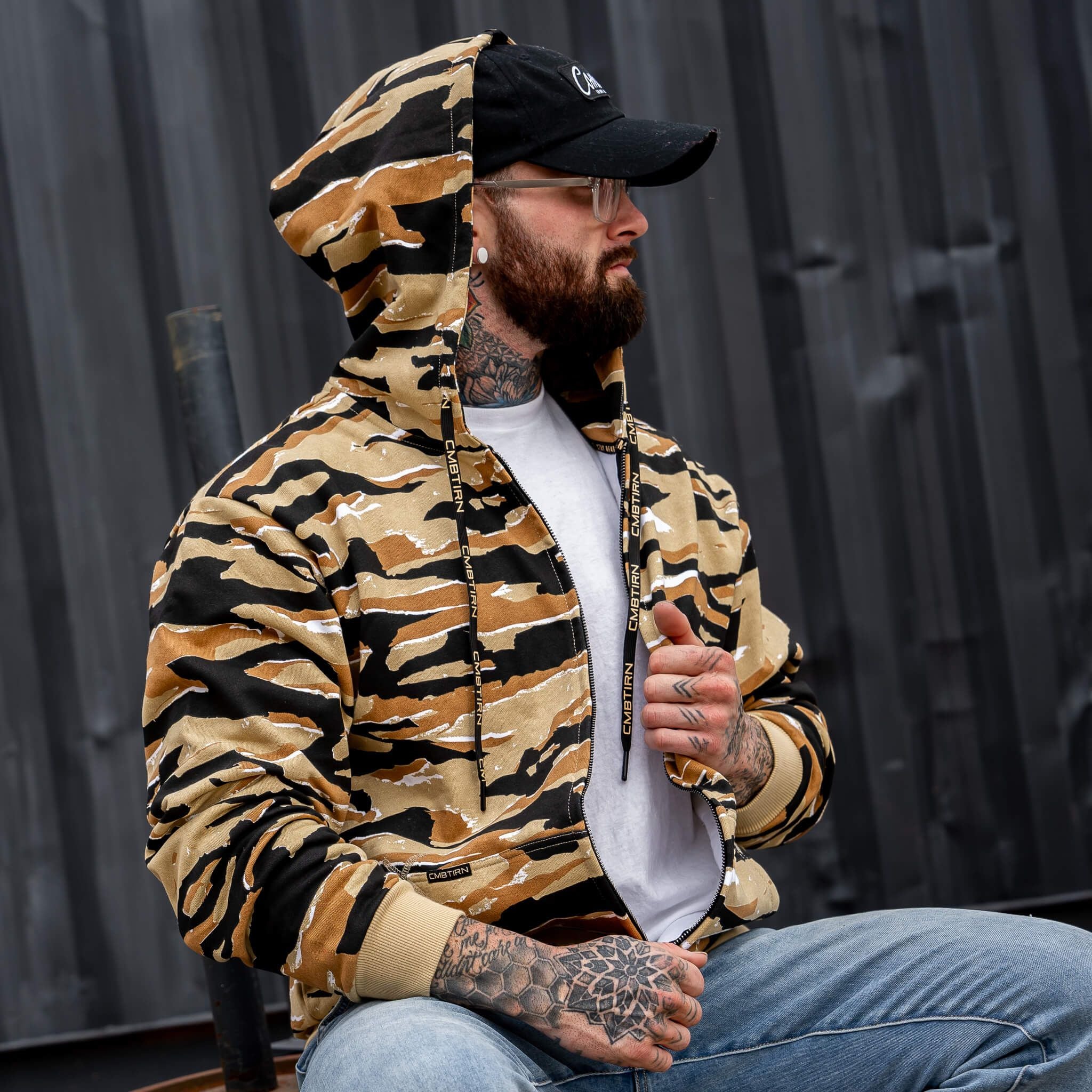 MEN'S ZIP-UP HOODIE | DESERT TIGER STRIPE CAMO