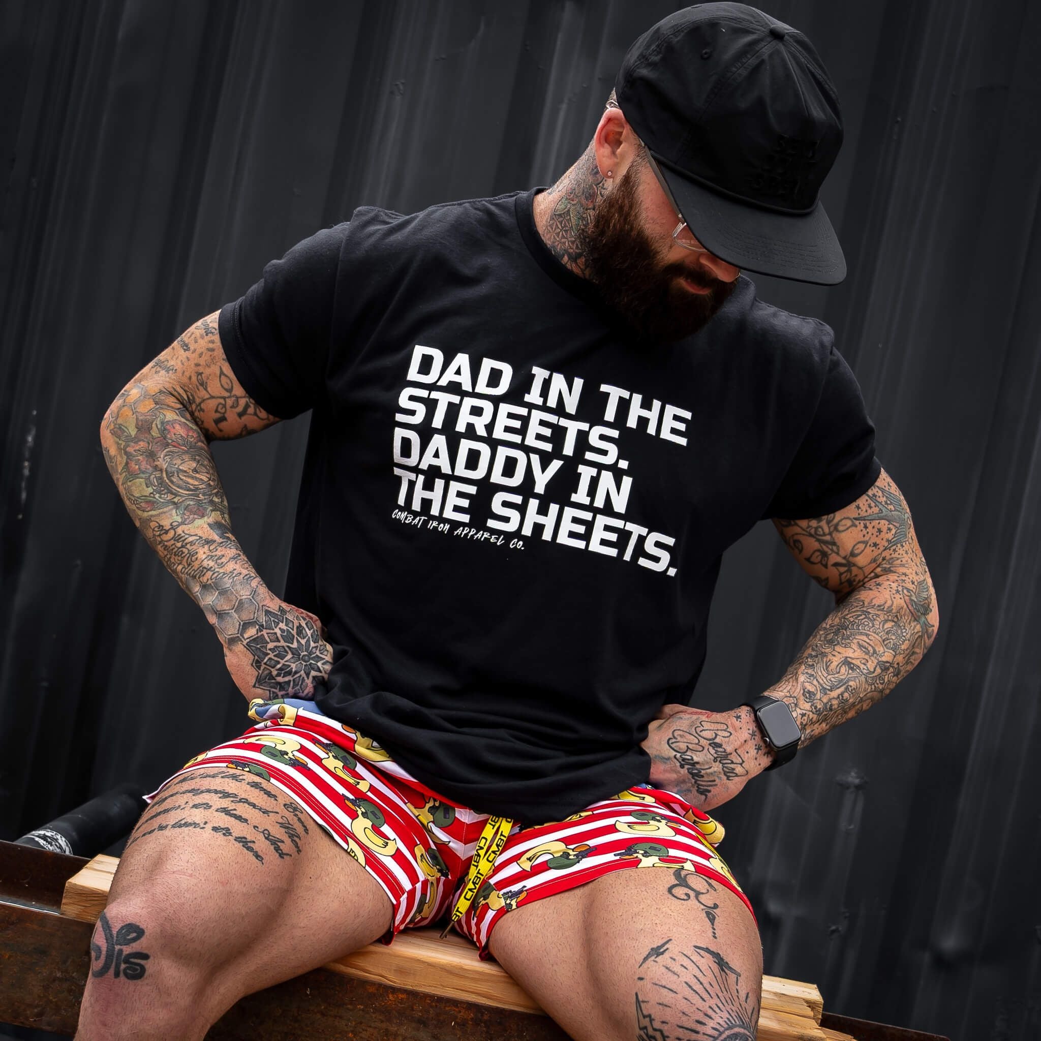 DAD IN THE STREETS. DADDY IN THE SHEETS. MEN'S T-SHIRT