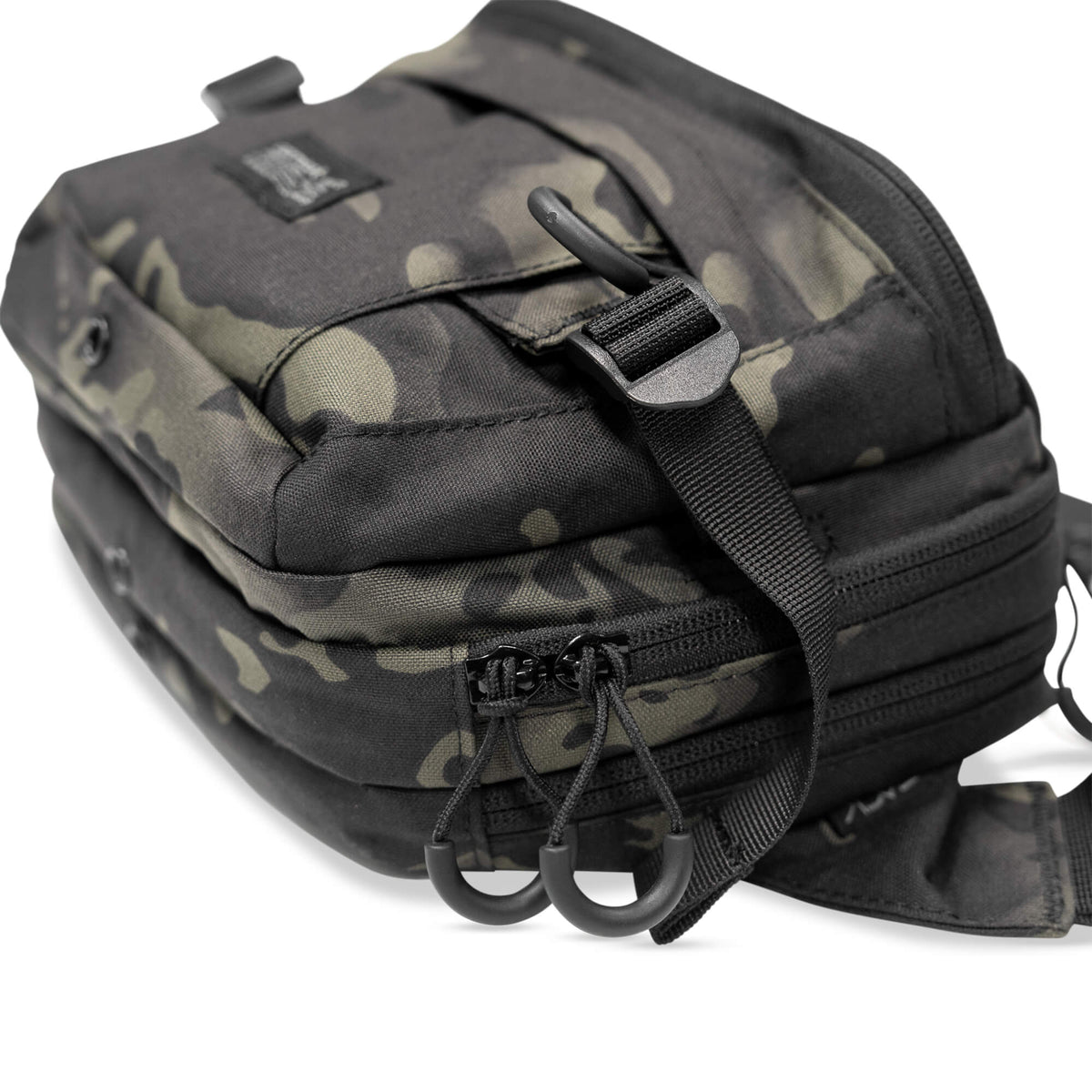 #color_black-camo