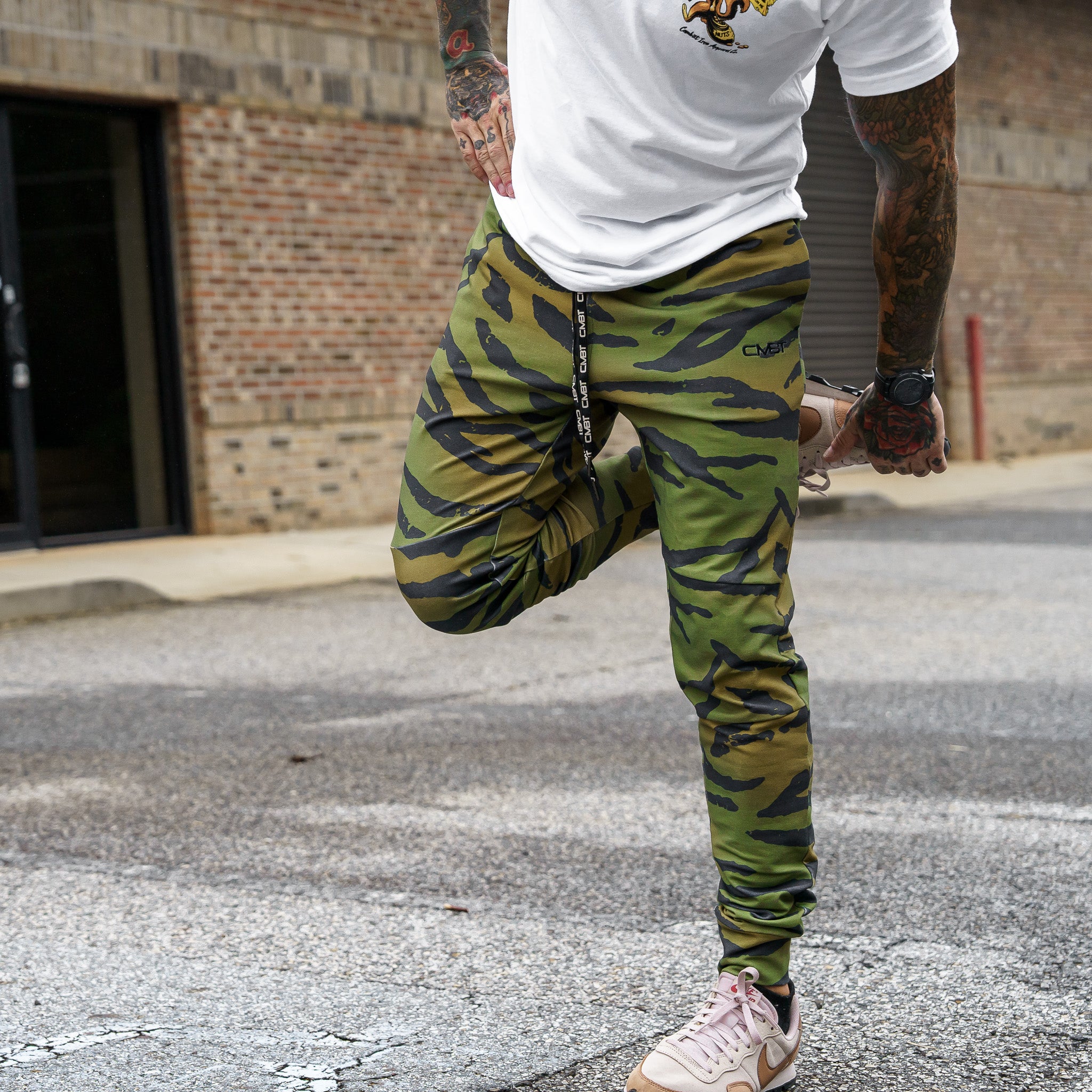 Men's Dynamic Full Length Performance Joggers 2.0