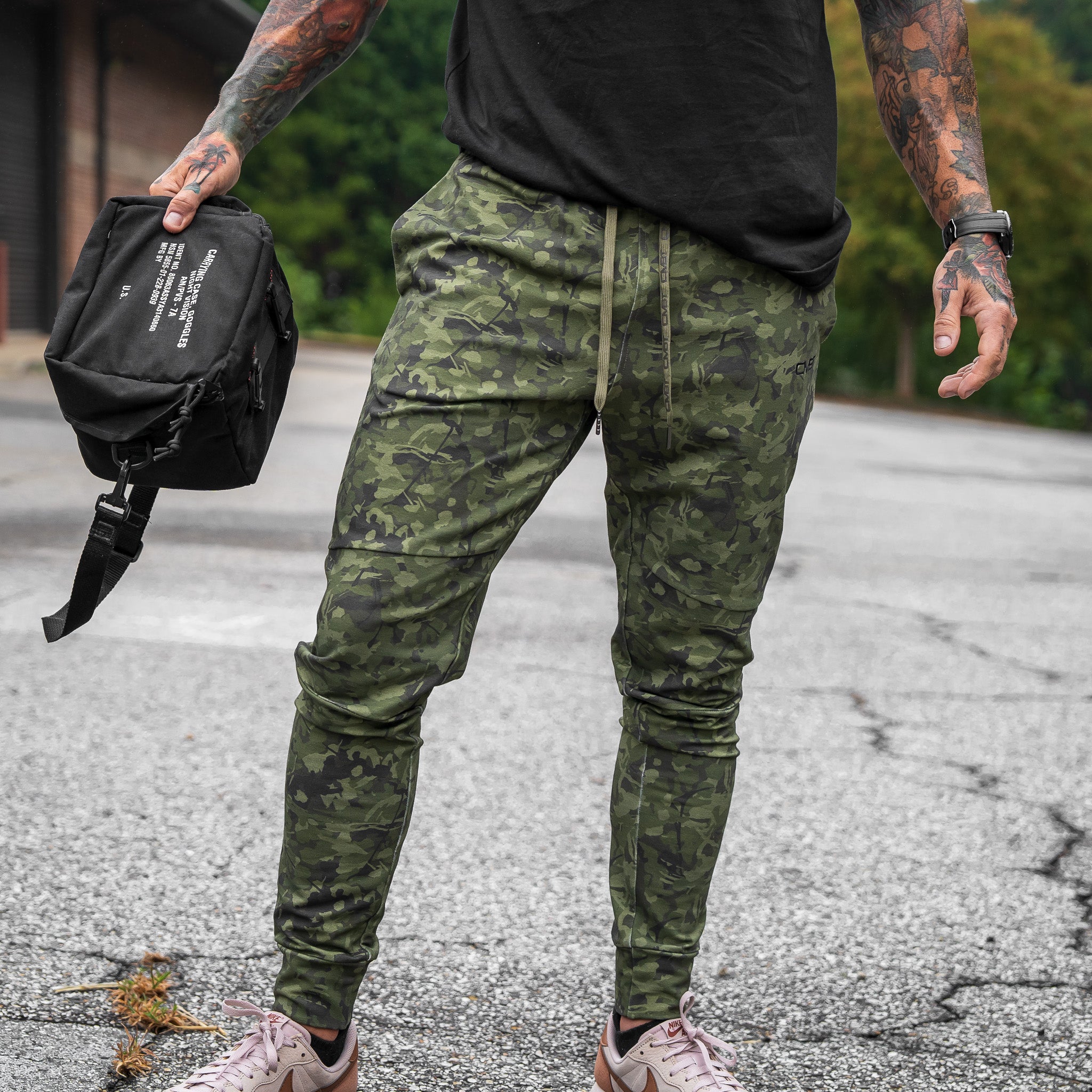 Men's Dynamic Full Length Performance Joggers 2.0