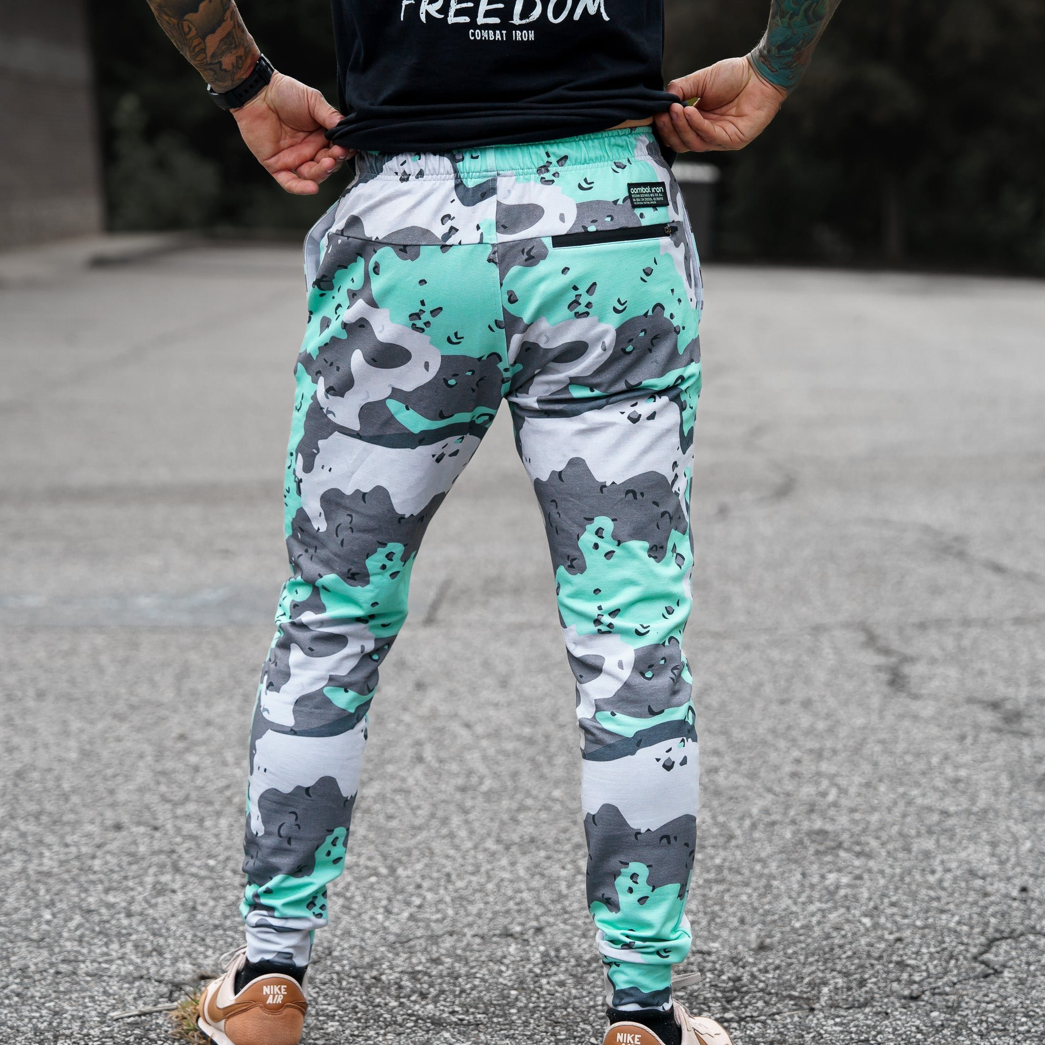 Men's Dynamic Full Length Performance Joggers 2.0