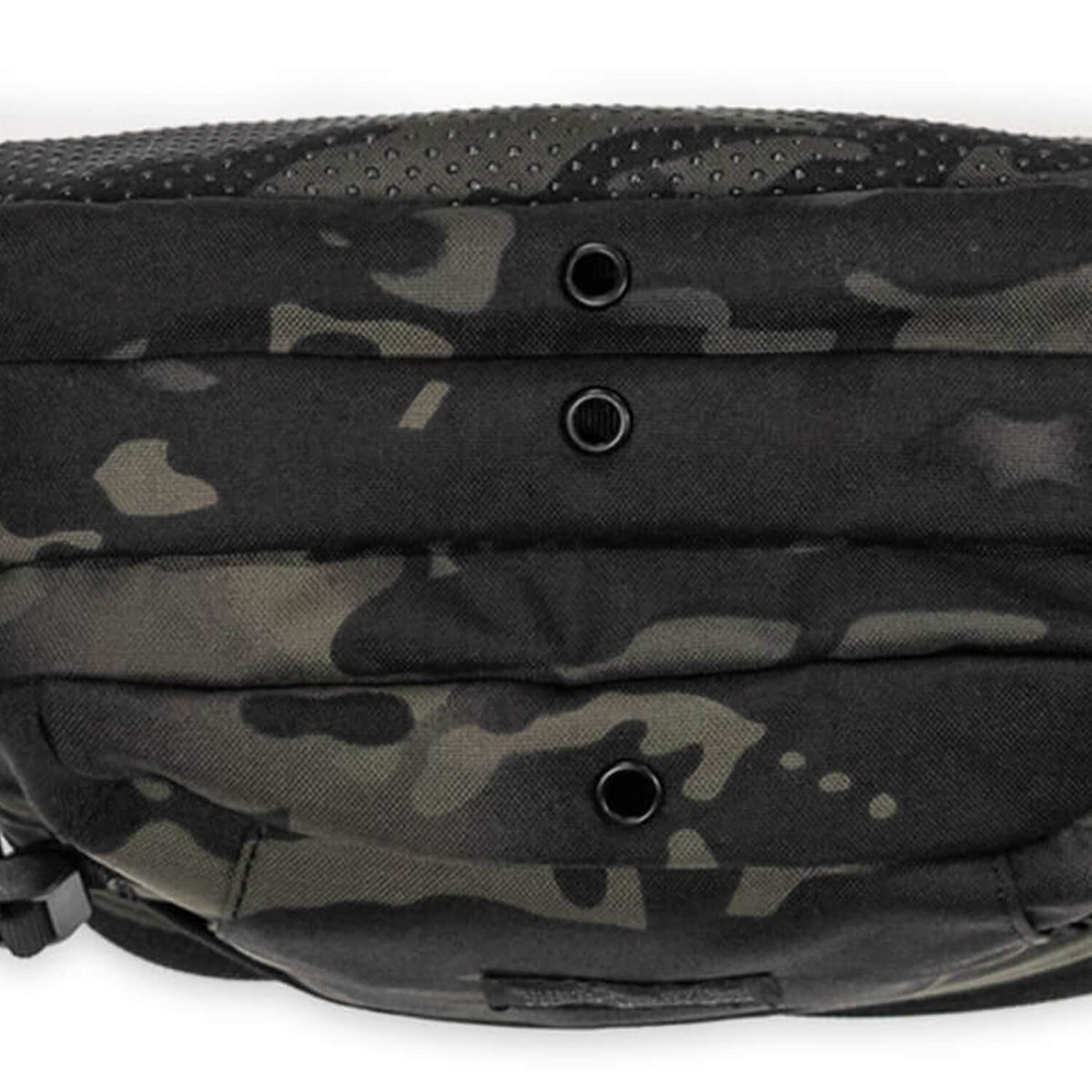 #color_black-camo