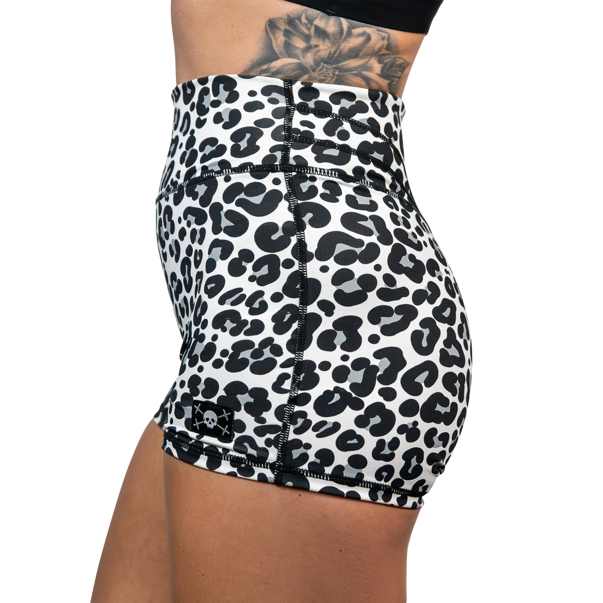#color_white-cheeta