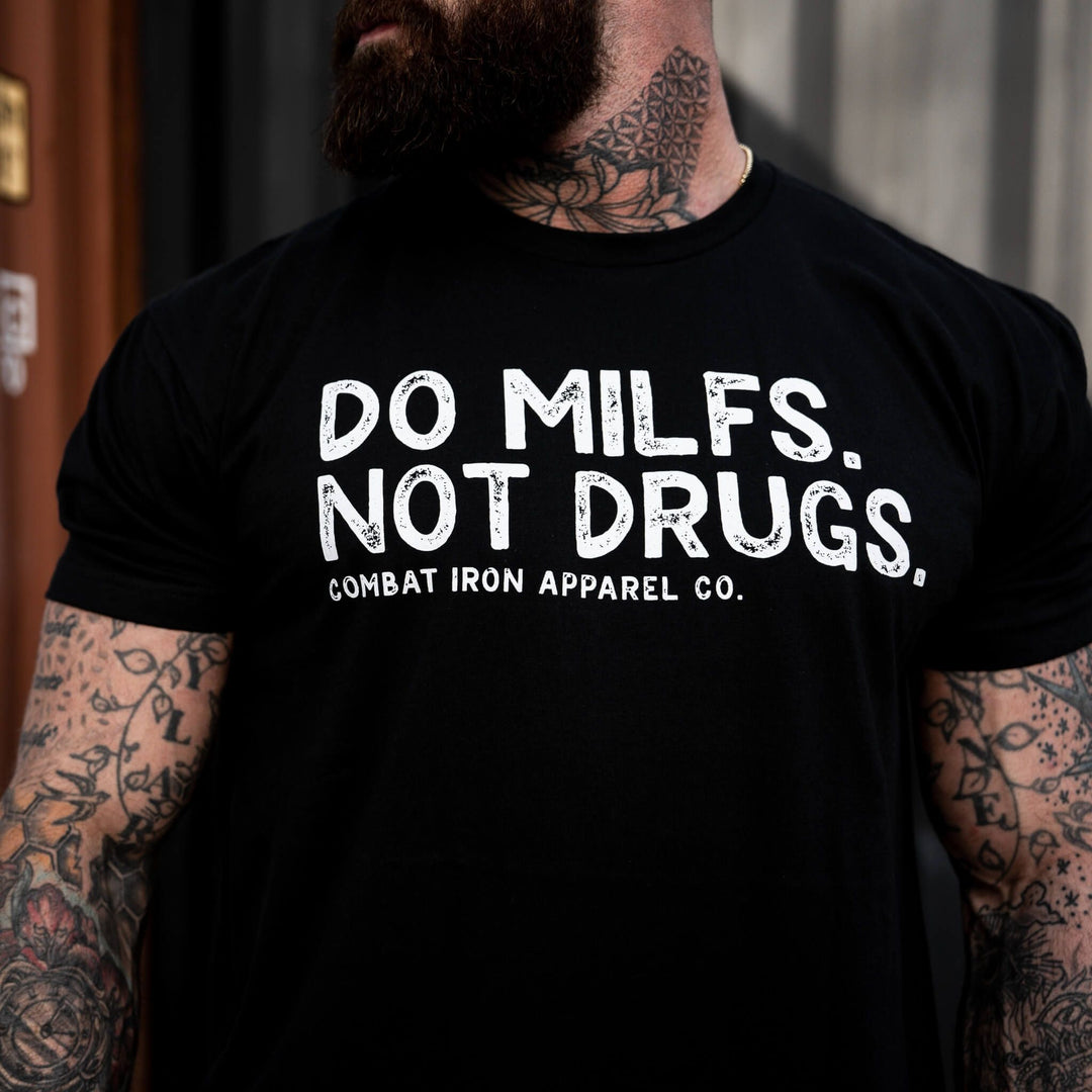 Do milfs, not drugs men’s t-shirt in black #color_black